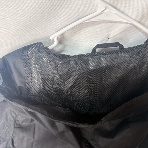 Hunter Water-Resistant Black Jacket - Picture 9 of 9